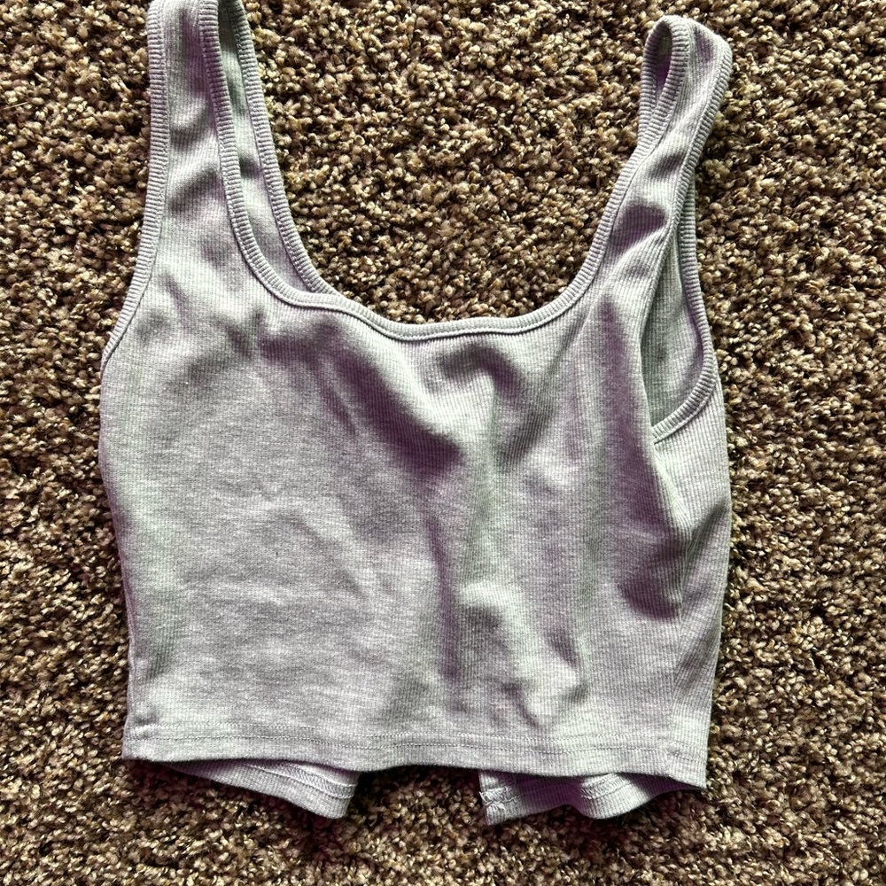 SHEIN Light Gray Ribbed Button-Up Top - Picture 5 of 5